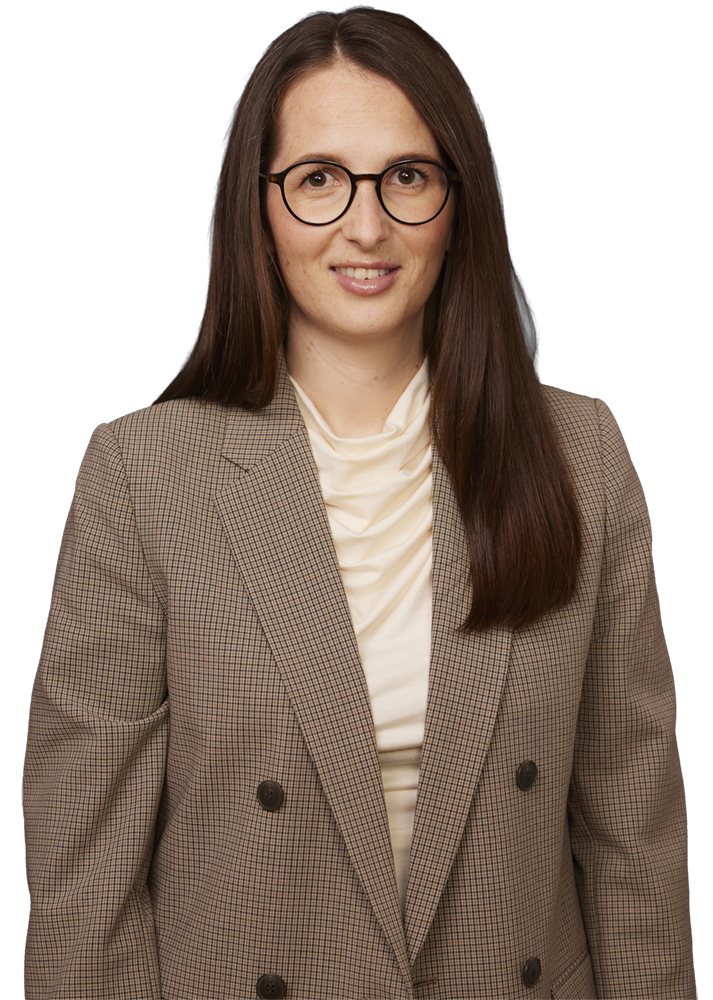 Dr. Selina Reif - Senior Associate